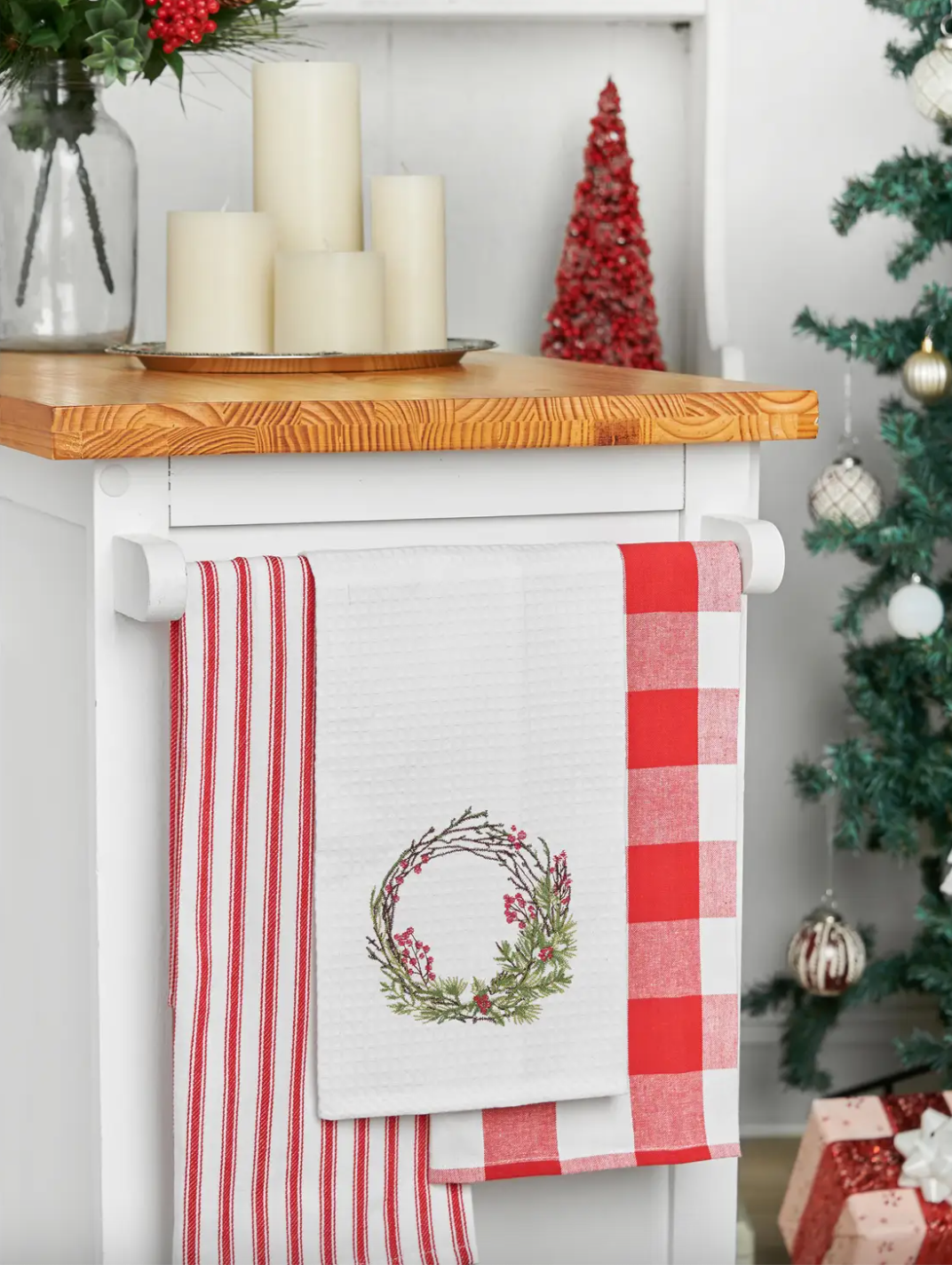 Christmas Wreath Kitchen Towel